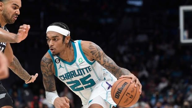 Oct 31, 2022; Charlotte, North Carolina, USA; Charlotte Hornets forward center PJ Washington (25) dribbles the ball during the second half against the Sacramento Kings at the Spectrum Center. Mandatory Credit: Sam Sharpe-USA TODAY Sports